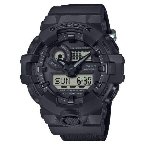 G-Shock serie GA-700, nero, cinturino cordura