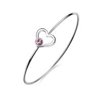 Bracciale rigido serie Join-Me con cuore e cristallo rosa