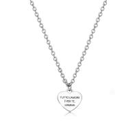 Collana serie Be My Family "Mom" con cuore