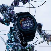 G-Shock serie DW-5600 SERIE LIMITATA "Rainbow Brick Wall"