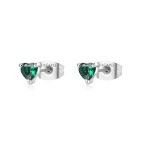 Orecchini serie Dazzly con cristallo a cuore verde smeraldo 5 mm.