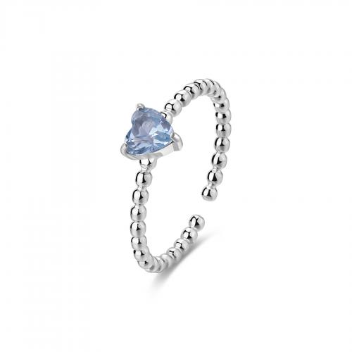 Anello dorato serie Dazzly con cristallo a cuore azzurro