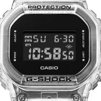 G-Shock serie DW-5600, trasparente